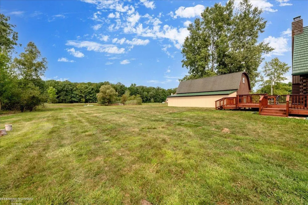 8828 Meskill Columbus Township, MI 48063