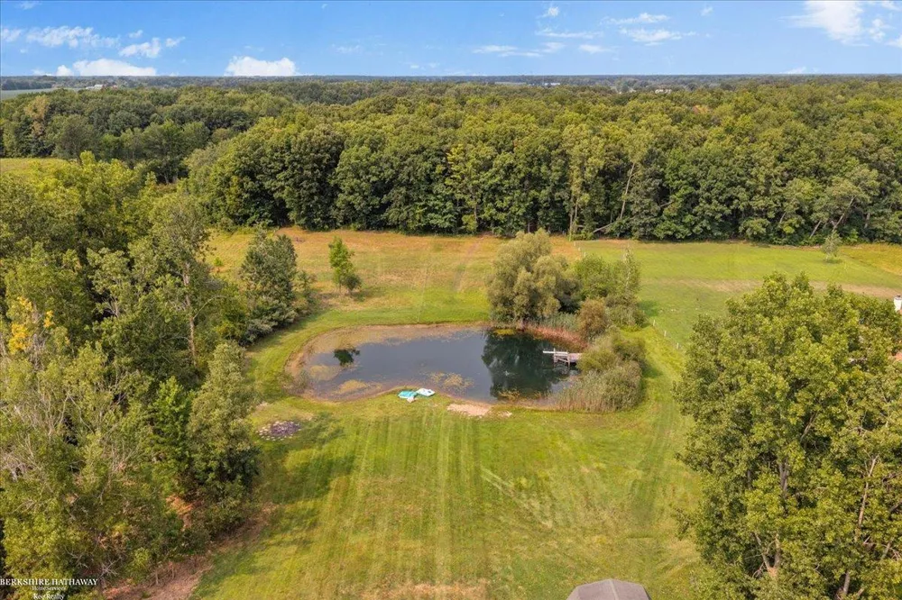 8828 Meskill Columbus Township, MI 48063