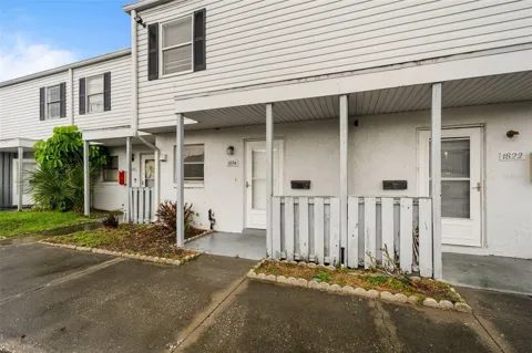 1824 AMBERLY AVENUE #T8