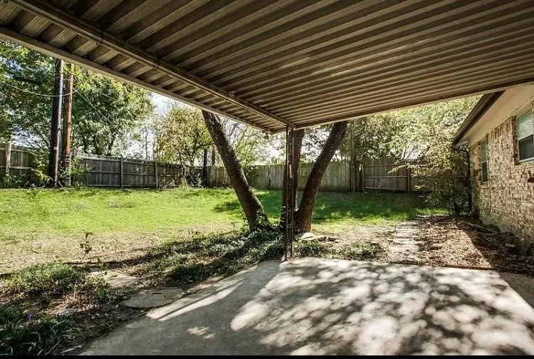 6404 Moonglow Lane Watauga, TX 76148