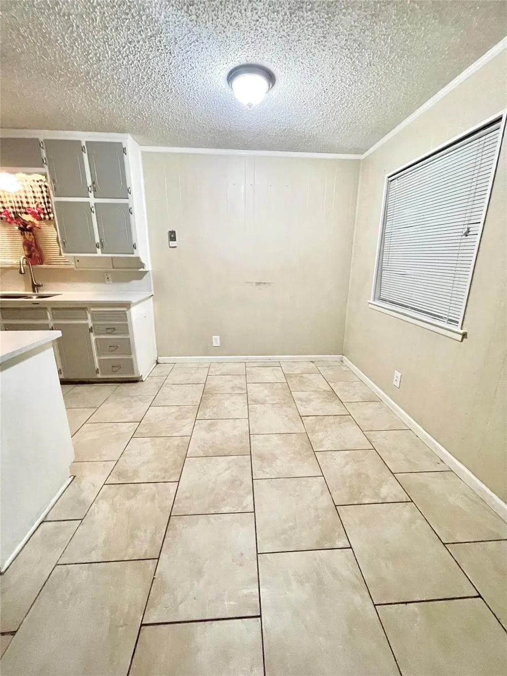 6404 Moonglow Lane Watauga, TX 76148