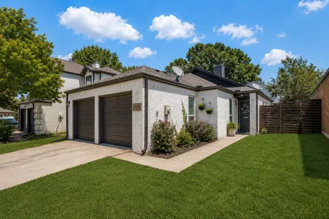 2041 Mallard Drive