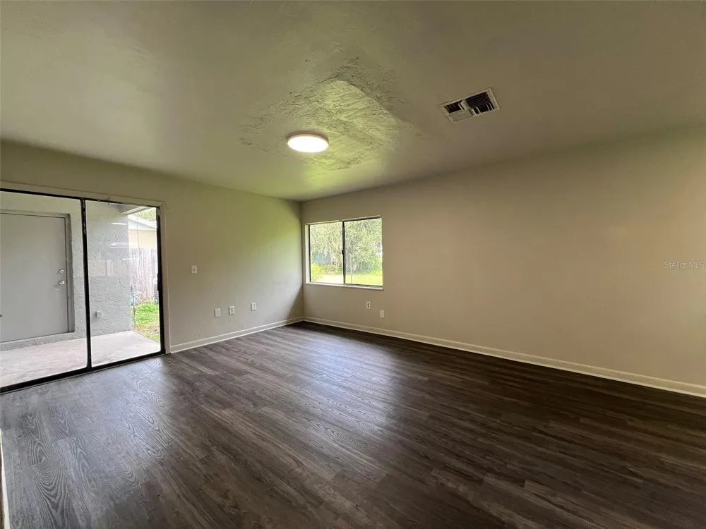615 SW 3RD STREET Gainesville, FL 32601