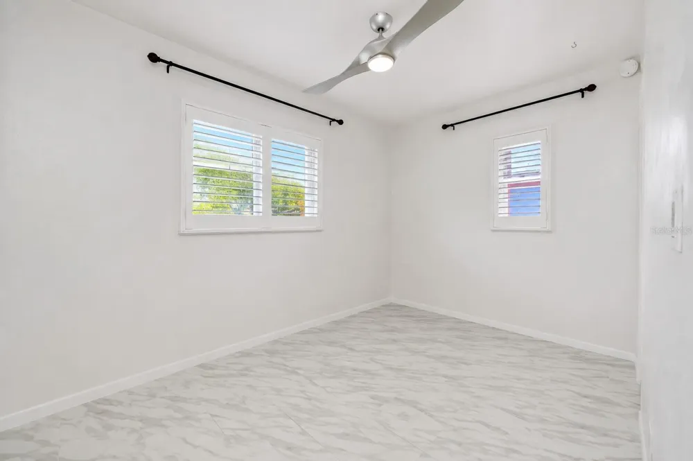 1572 77TH AVENUE St Petersburg, FL 33702