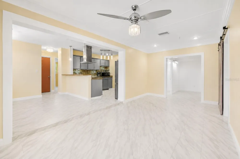 1572 77TH AVENUE St Petersburg, FL 33702