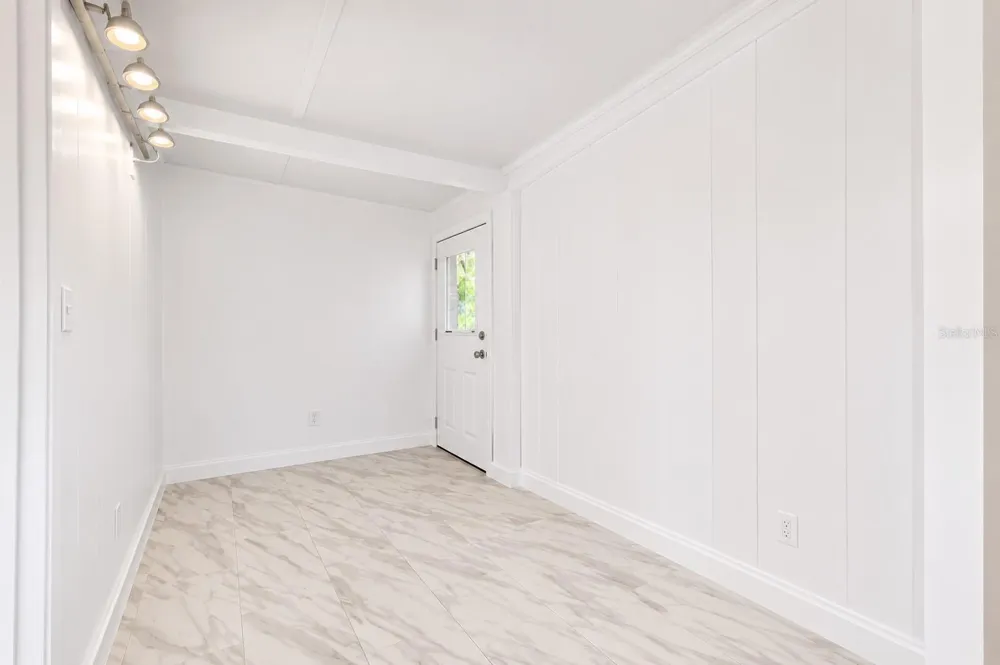 1572 77TH AVENUE St Petersburg, FL 33702
