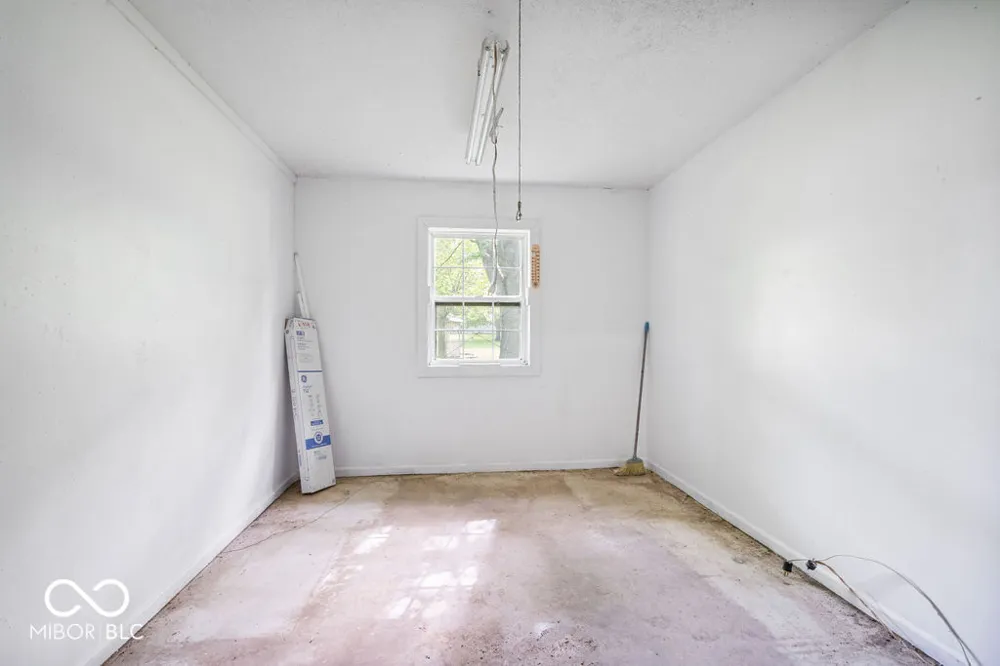 1597 W Division Road Tipton, IN 46072