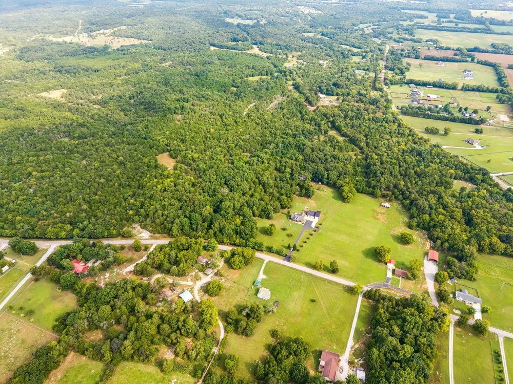 1420 S Berlin Rd Lewisburg, TN 37091
