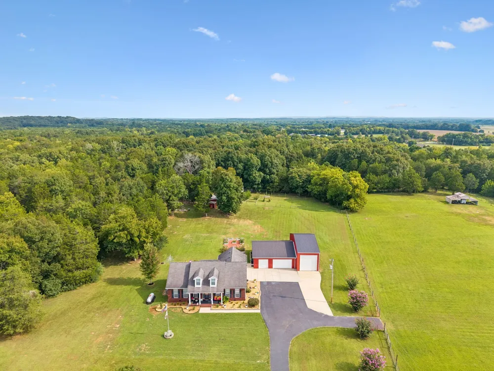 1420 S Berlin Rd Lewisburg, TN 37091