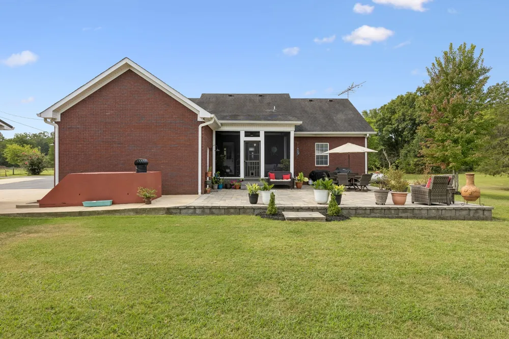 1420 S Berlin Rd Lewisburg, TN 37091