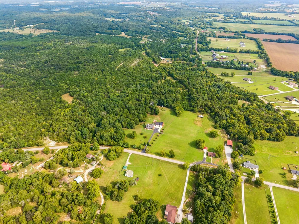 1420 S Berlin Rd Lewisburg, TN 37091