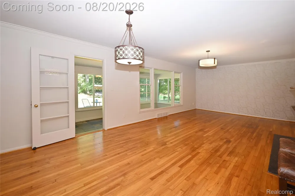 2374 Rutherford Road Bloomfield Hills City, MI 48302