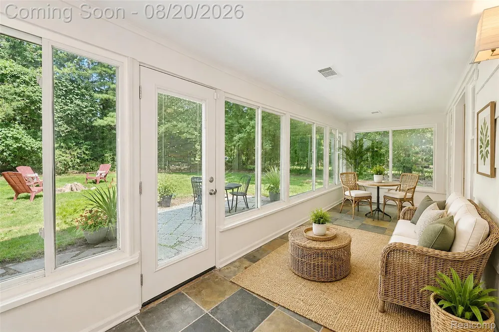 2374 Rutherford Road Bloomfield Hills City, MI 48302