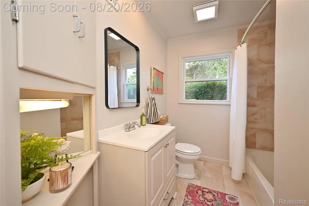 2374 Rutherford Road Bloomfield Hills City, MI 48302