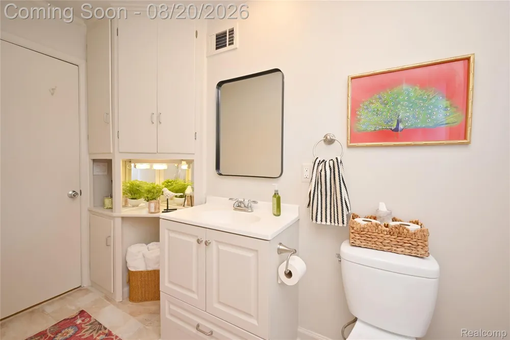 2374 Rutherford Road Bloomfield Hills City, MI 48302