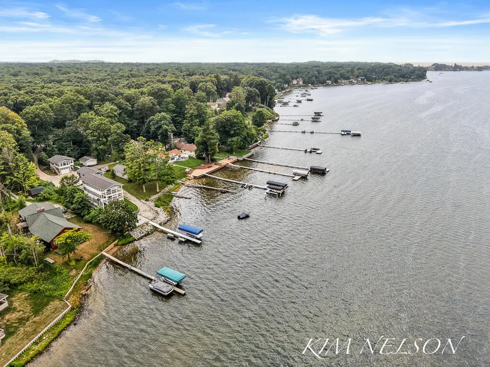 5768 South Shore Drive Fruitland Township, MI 49461