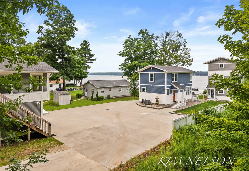 5768 South Shore Drive Fruitland Township, MI 49461