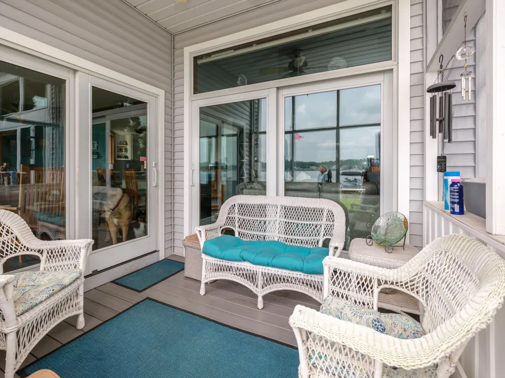 1821 Lakeview Drive Portage City, MI 49002