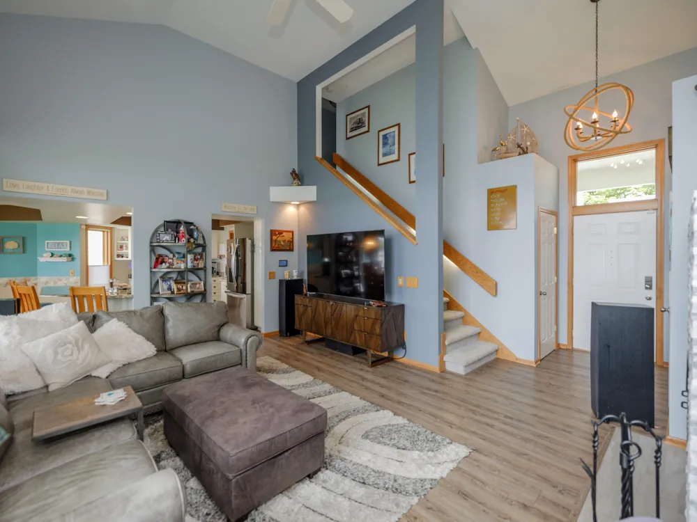 1821 Lakeview Drive Portage City, MI 49002