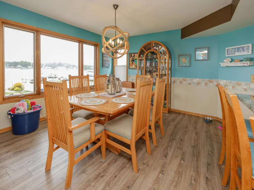 1821 Lakeview Drive Portage City, MI 49002