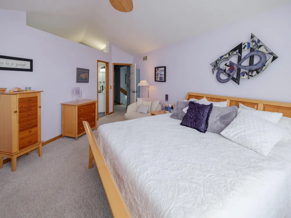 1821 Lakeview Drive Portage City, MI 49002