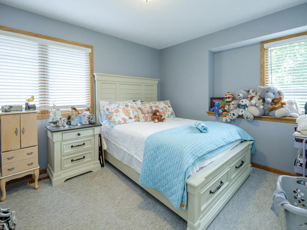 1821 Lakeview Drive Portage City, MI 49002