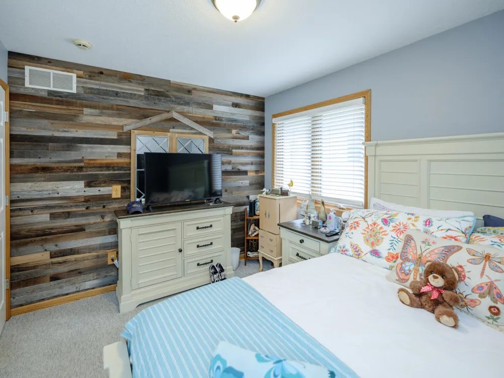 1821 Lakeview Drive Portage City, MI 49002