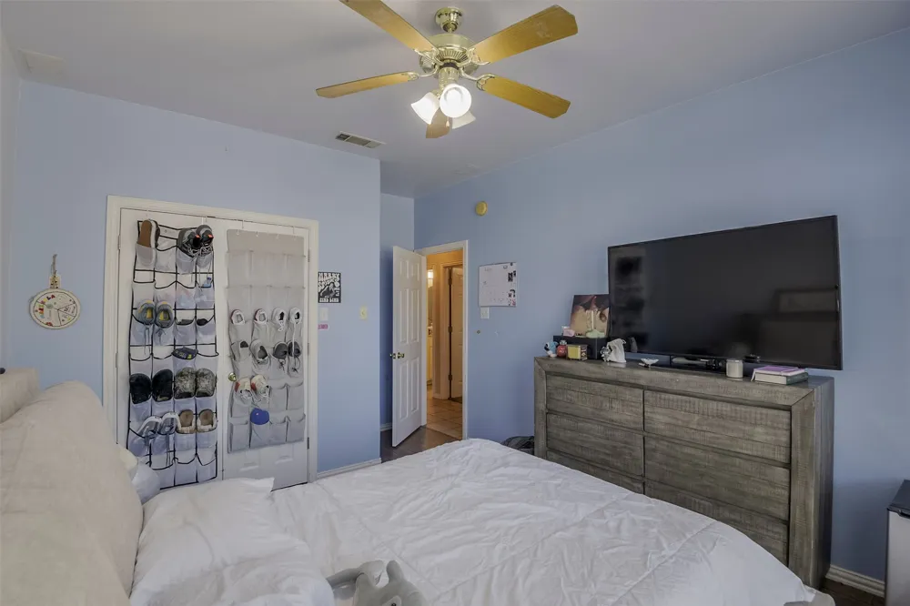 137 Cactus Road Waxahachie, TX 75165