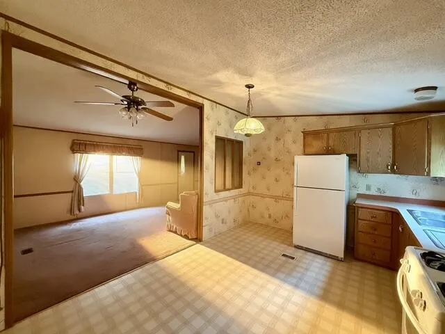 54223 Garrett Dowagiac, MI 49047