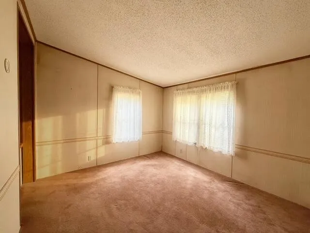 54223 Garrett Dowagiac, MI 49047