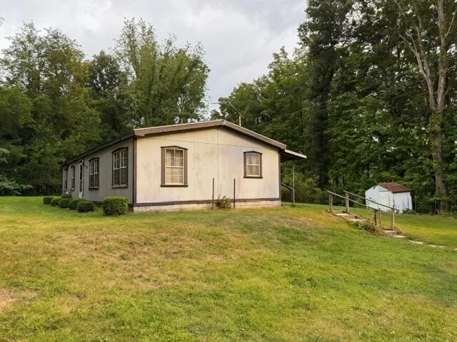 54223 Garrett Dowagiac, MI 49047