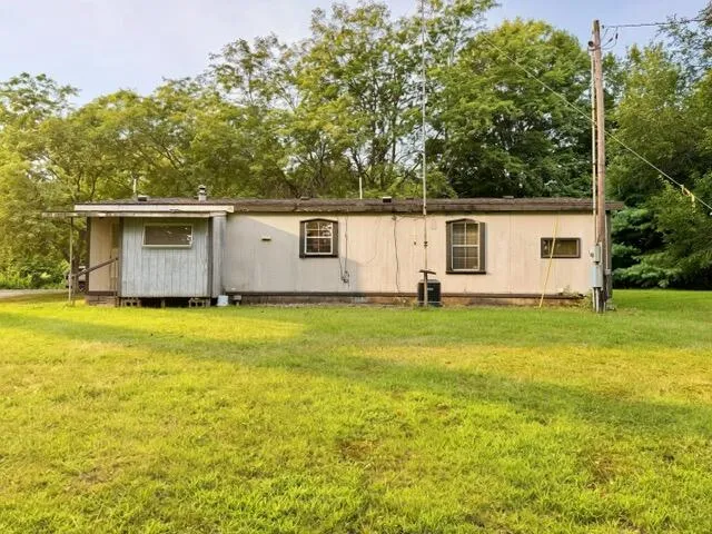 54223 Garrett Dowagiac, MI 49047