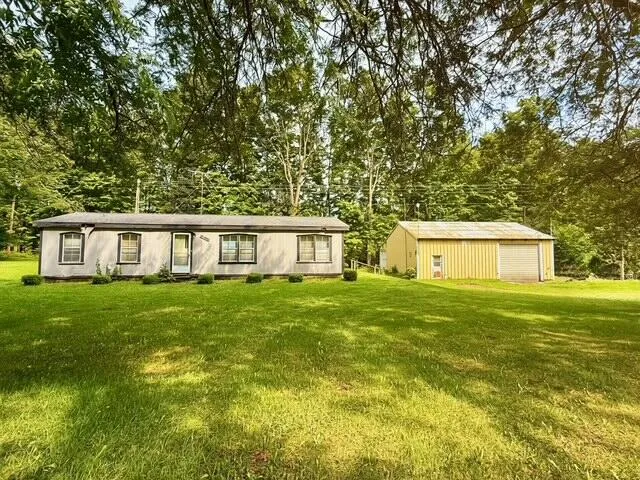 54223 Garrett Dowagiac, MI 49047