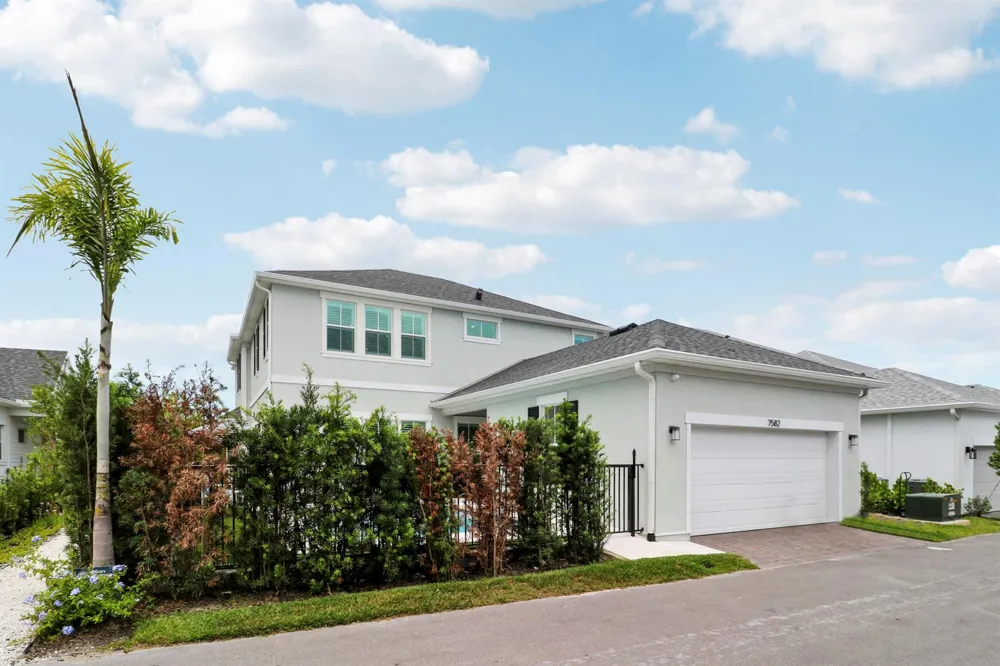 7582 SW Hosford Street Palm City, FL 34990