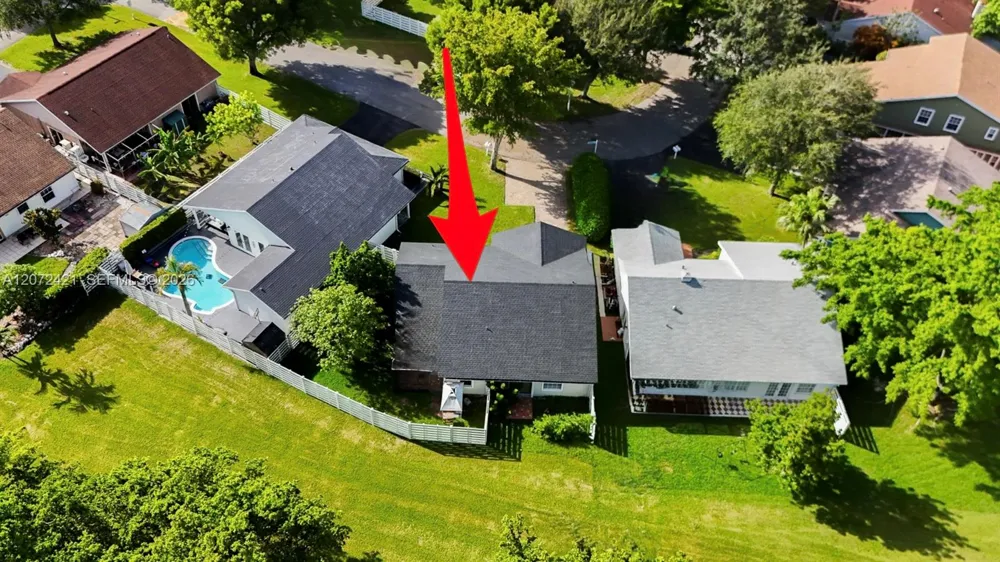 14353 SW 150th Ter Miami, FL 33186