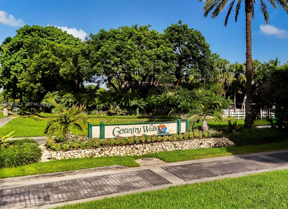 14353 SW 150th Ter Miami, FL 33186