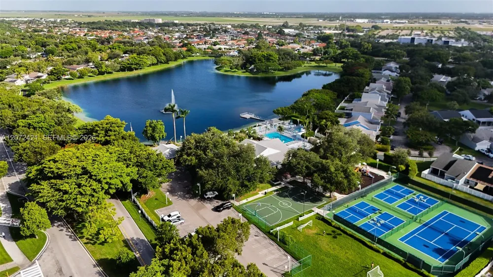 14353 SW 150th Ter Miami, FL 33186