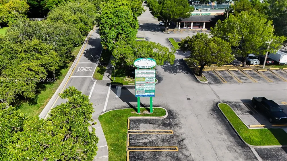 14353 SW 150th Ter Miami, FL 33186