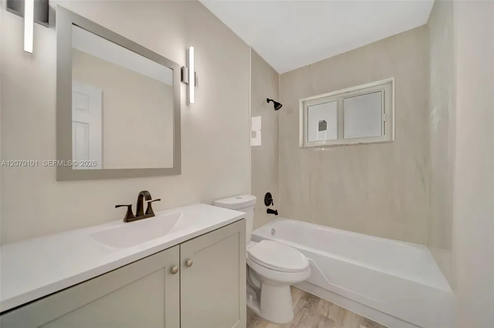 8502 NW 59th St Tamarac, FL 33321