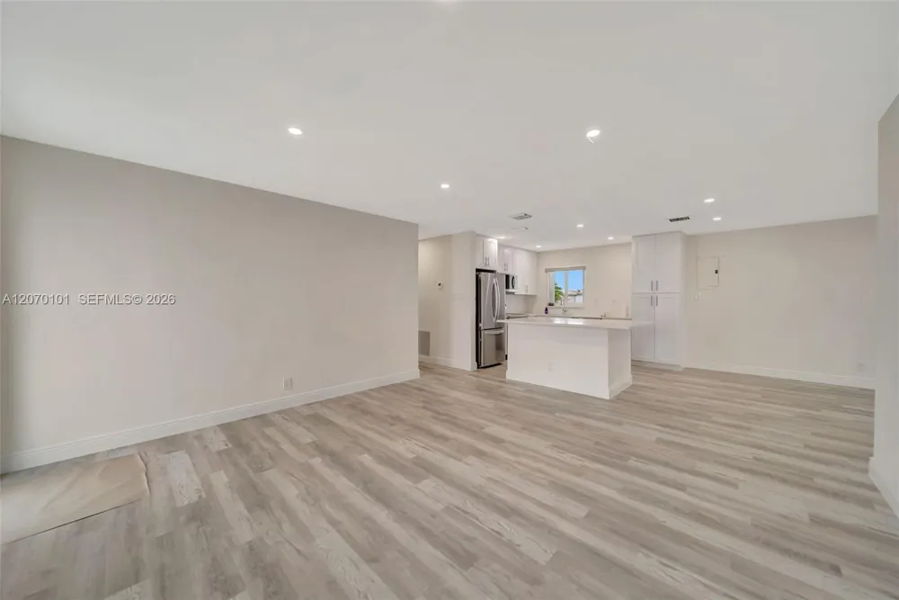 8502 NW 59th St Tamarac, FL 33321