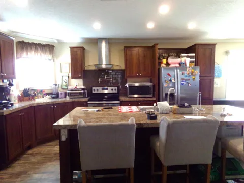 147 Plantation Boulevard