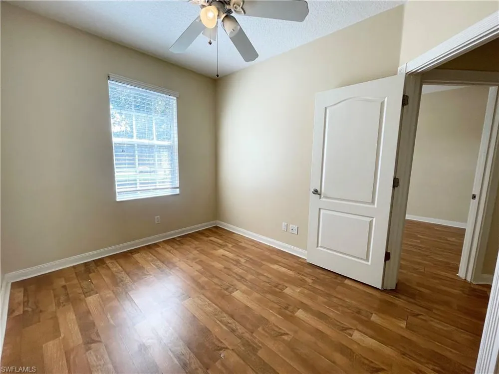 5325 Cove Circle Naples, FL 34119