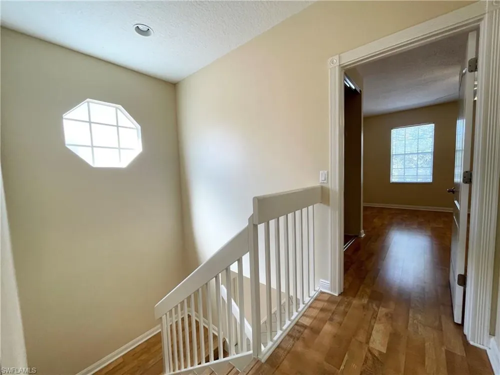 5325 Cove Circle Naples, FL 34119