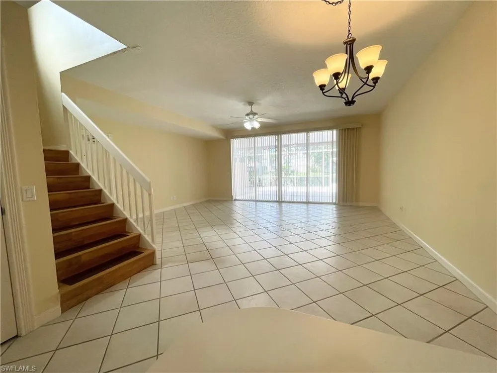 5325 Cove Circle Naples, FL 34119