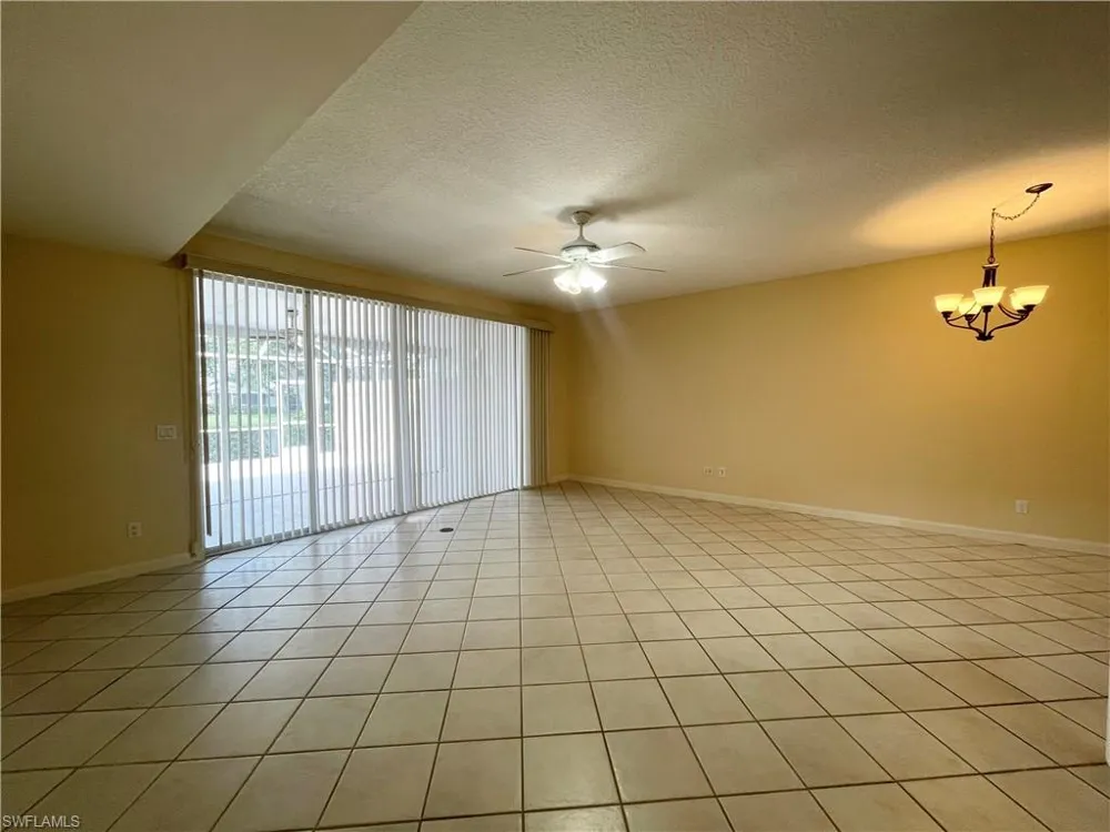 5325 Cove Circle Naples, FL 34119