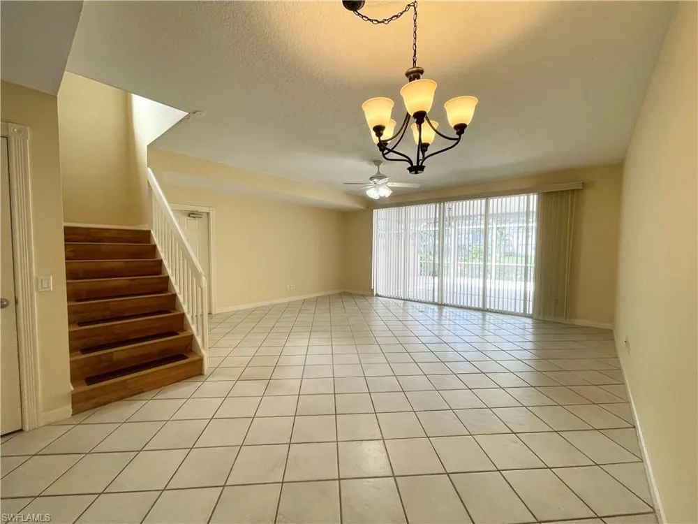 5325 Cove Circle Naples, FL 34119