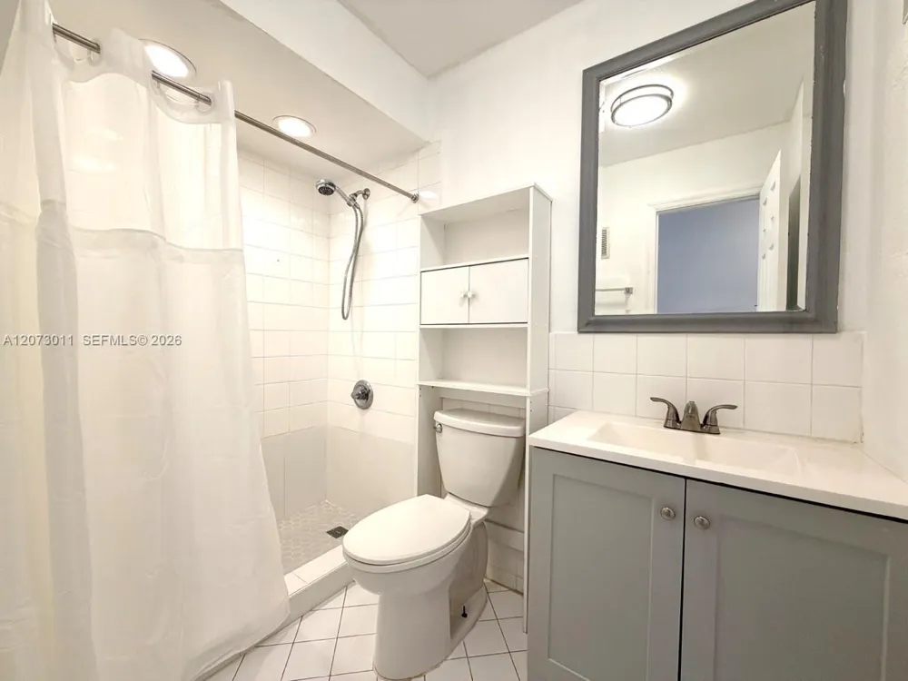11641 NW 42nd St Sunrise, FL 33323