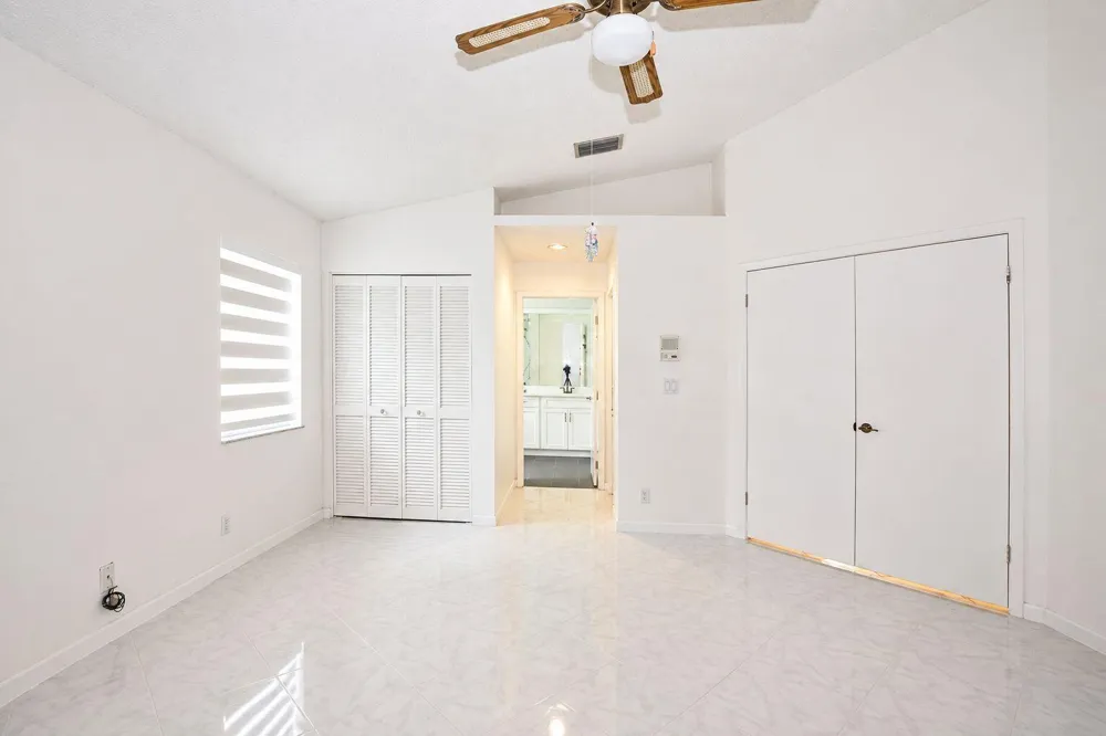 7606 Briar Cliff Circle Lake Worth, FL 33467