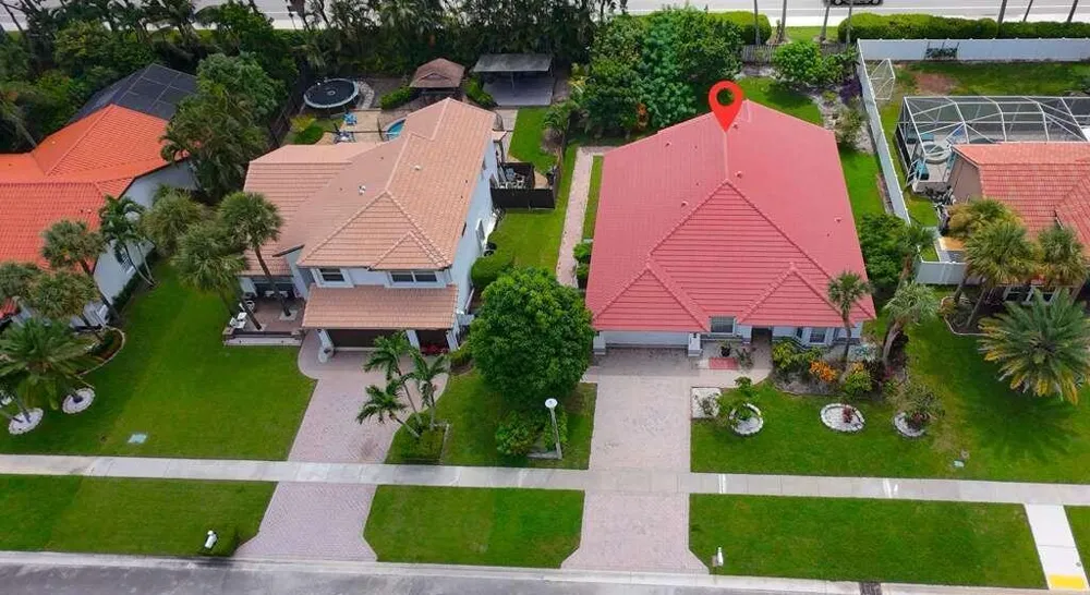 7606 Briar Cliff Circle Lake Worth, FL 33467
