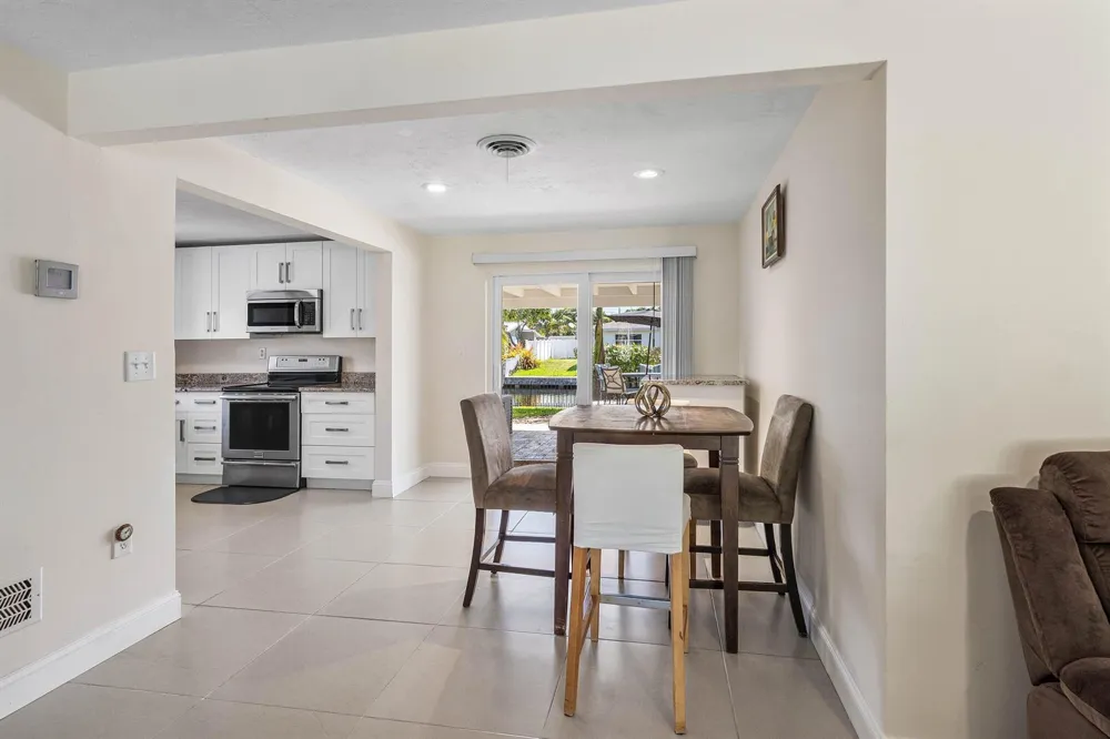 1620 SW 4TH AVENUE Pompano Beach, FL 33060